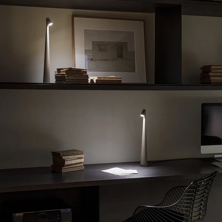 Minimalist Beam Light Luxury Table Lamp Wireless