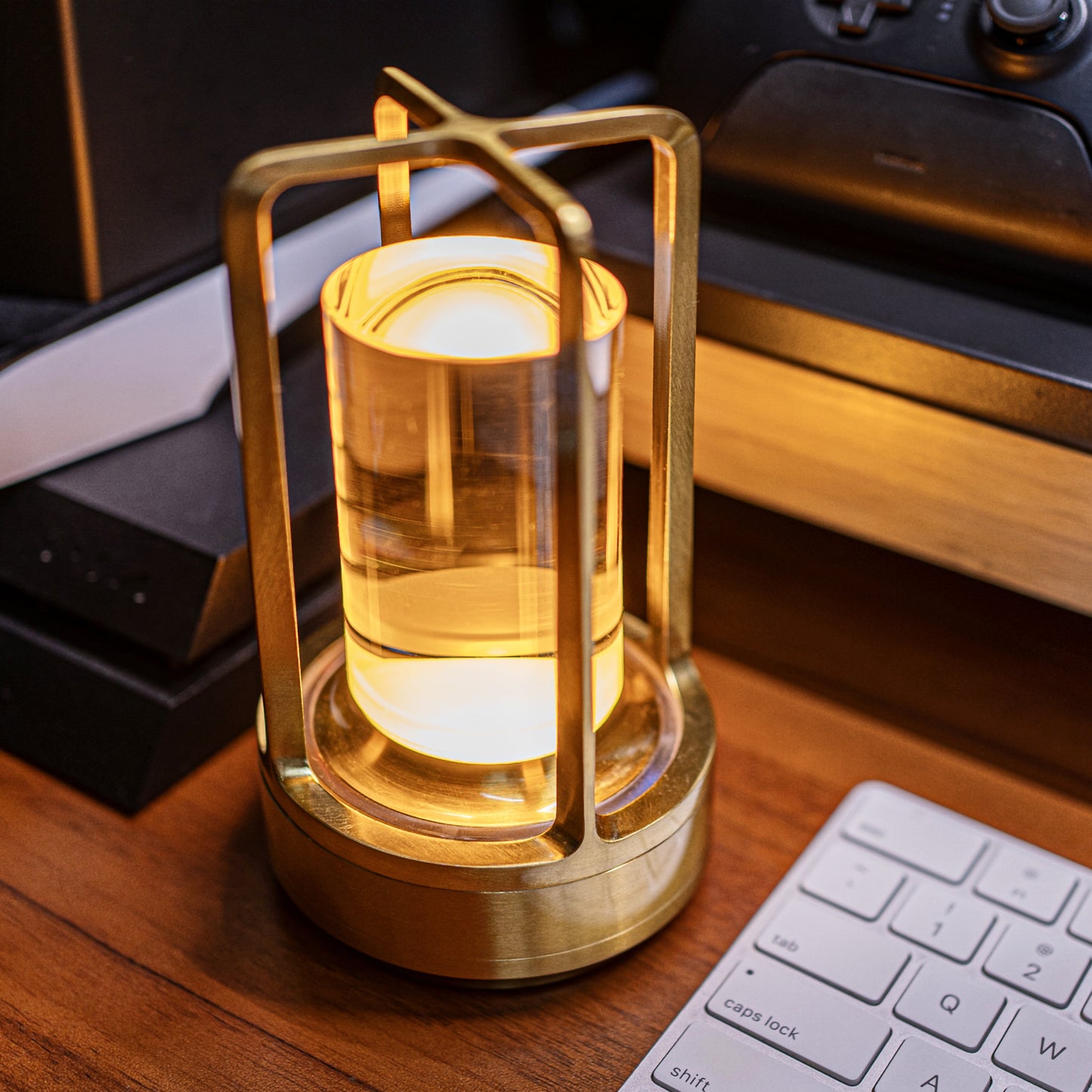 Sigmastore Wireless Crystal Lantern Table Lamp