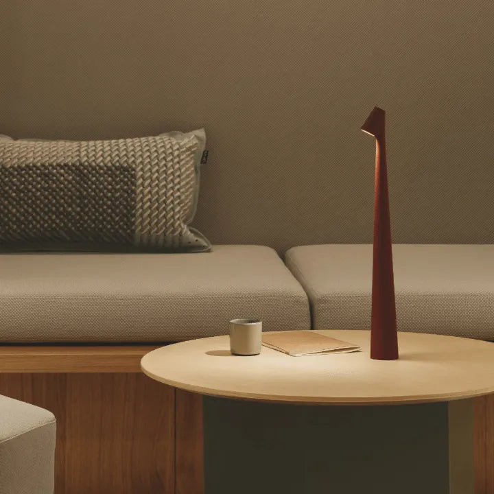 Minimalist Beam Light Luxury Table Lamp Wireless