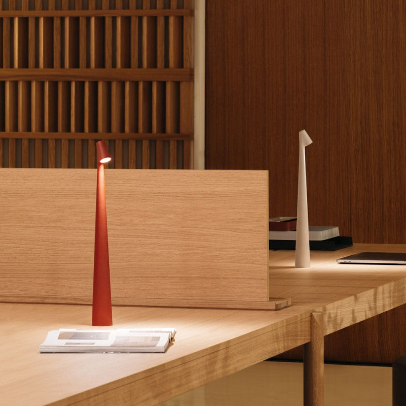 Minimalist Beam Light Luxury Table Lamp Wireless